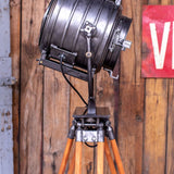 Ancien projecteur cinema Hollywood Bardwell Mcalister pieds bois