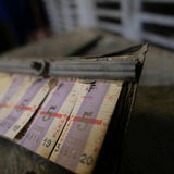Ancien distributeur de ticket de pari du tiercé, PMU