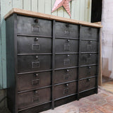 Meuble industriel à 15 clapets strafor 1950