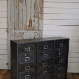 ancien grand meuble 15 casiers industriel strafor