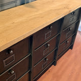 Meuble industriel à clapets - Buffet métal et plateau chêne massif