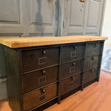 Meuble industriel à clapets - Buffet métal et plateau chêne massif