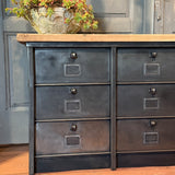 Meuble industriel à clapets - Buffet métal et plateau chêne massif