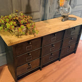 Meuble industriel à clapets - Buffet métal et plateau chêne massif