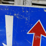 ancien panneau de signalisation Suisse voie prioritaire