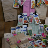 lot varié de 388 anciens sachets de graines