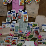 lot varié de 388 anciens sachets de graines