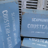 1 ancienne caisse bois scaphandre Cousteau Gagnan