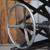 Ancienne table elevatrice d'atelier console ou table basse