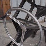 Ancienne table elevatrice d'atelier console ou table basse