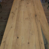 grande table industrielle plateau ancien chene massif pietement fonte