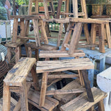 Tabouret en bois recyclé