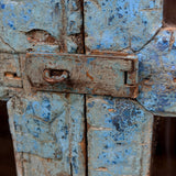 Armoire vitrine ancienne bleue patinée, meuble de métier vintage, bois et verre