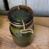Pot à conserve en verre vert